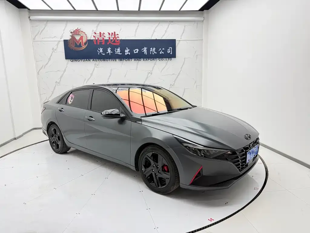 Hyundai Elantra — фото 2