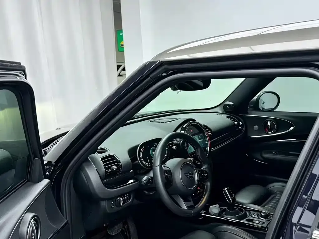 MINI Clubman — фото 7