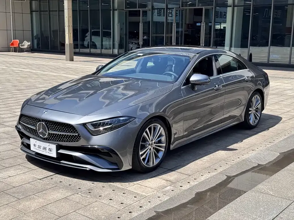 Mercedes-Benz CLS — фото 1