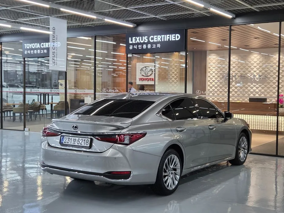 Lexus ES — фото 2