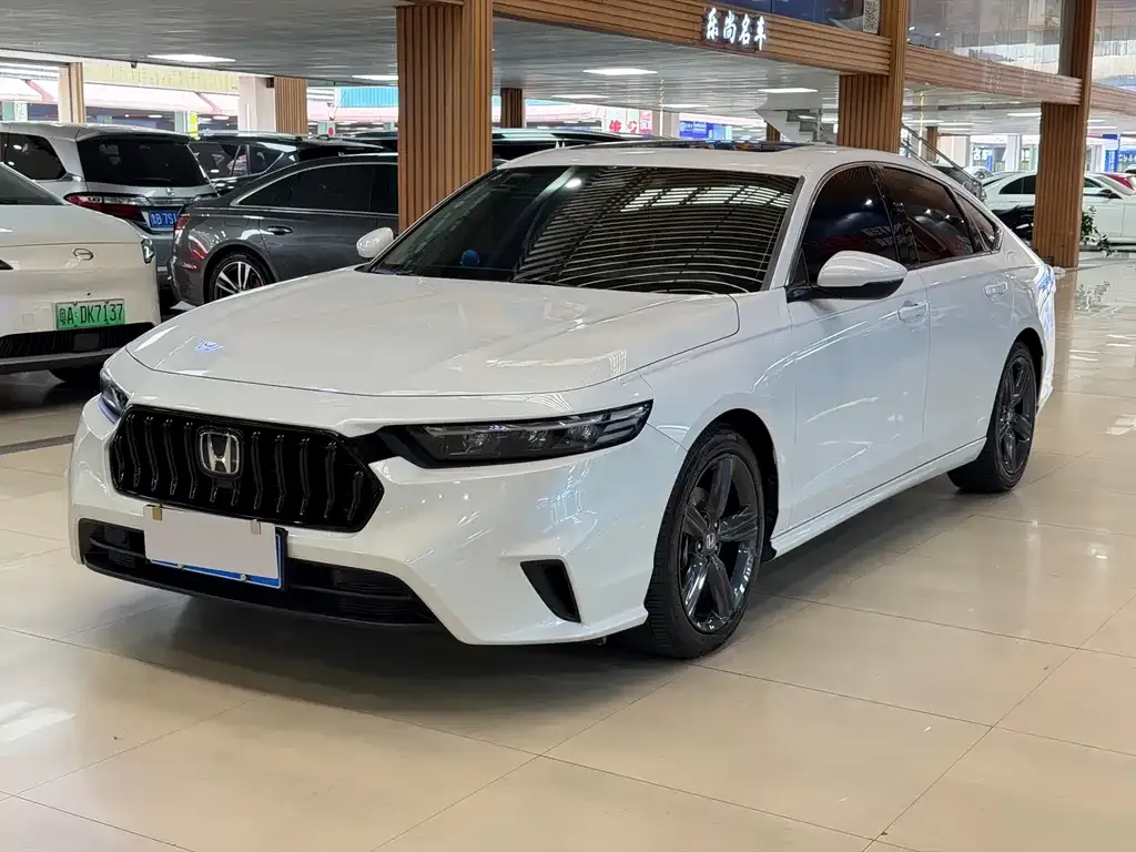 Honda Inspire — фото 1