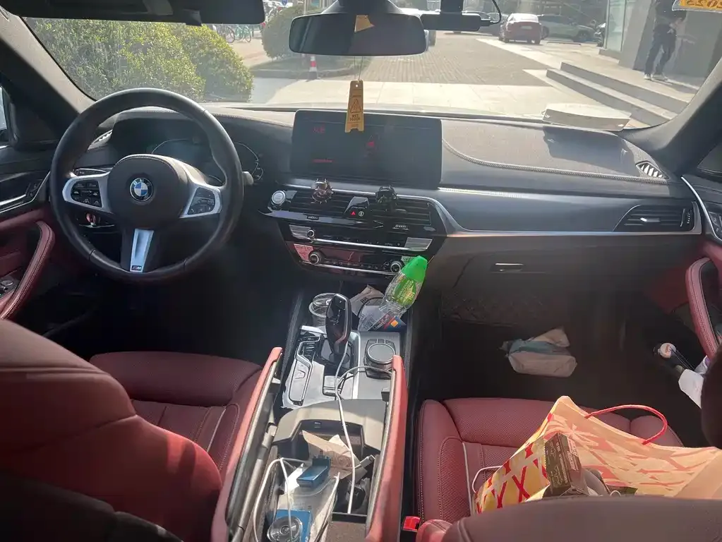 BMW 5 Series New Energy — фото 9