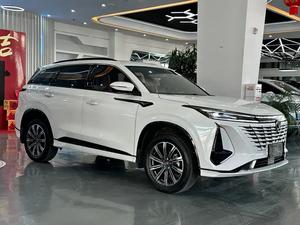Changan CS75PLUS — фото 6