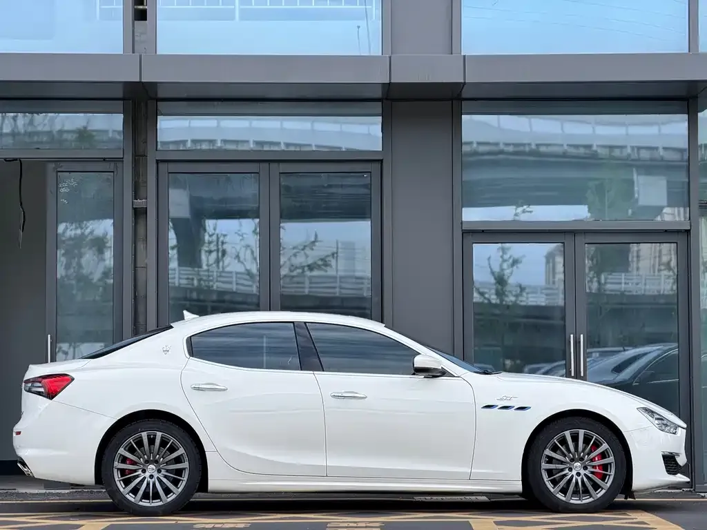 Maserati Ghibli — фото 5
