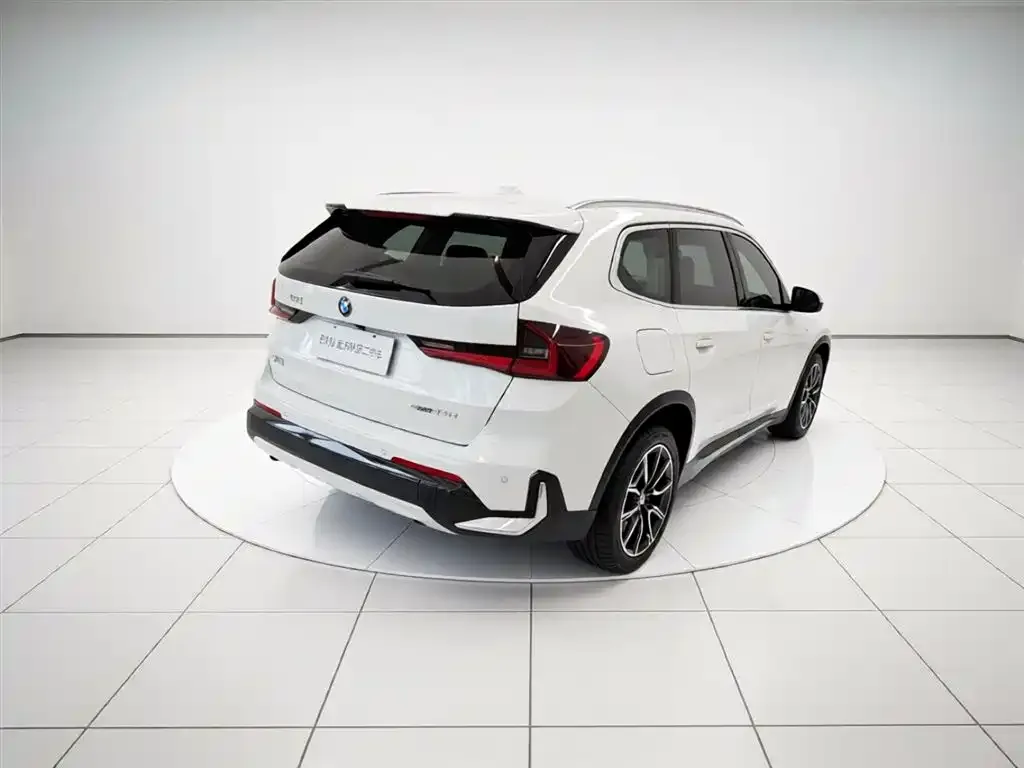 BMW X1 — фото 4