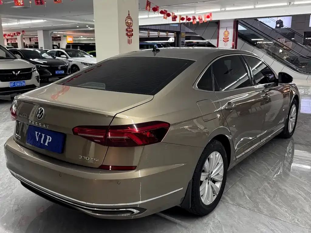 Volkswagen Passat 2021 из CN, фото 4