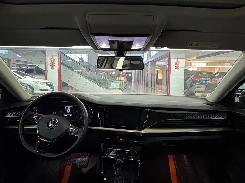 Volkswagen Passat 2021 из CN, фото 2