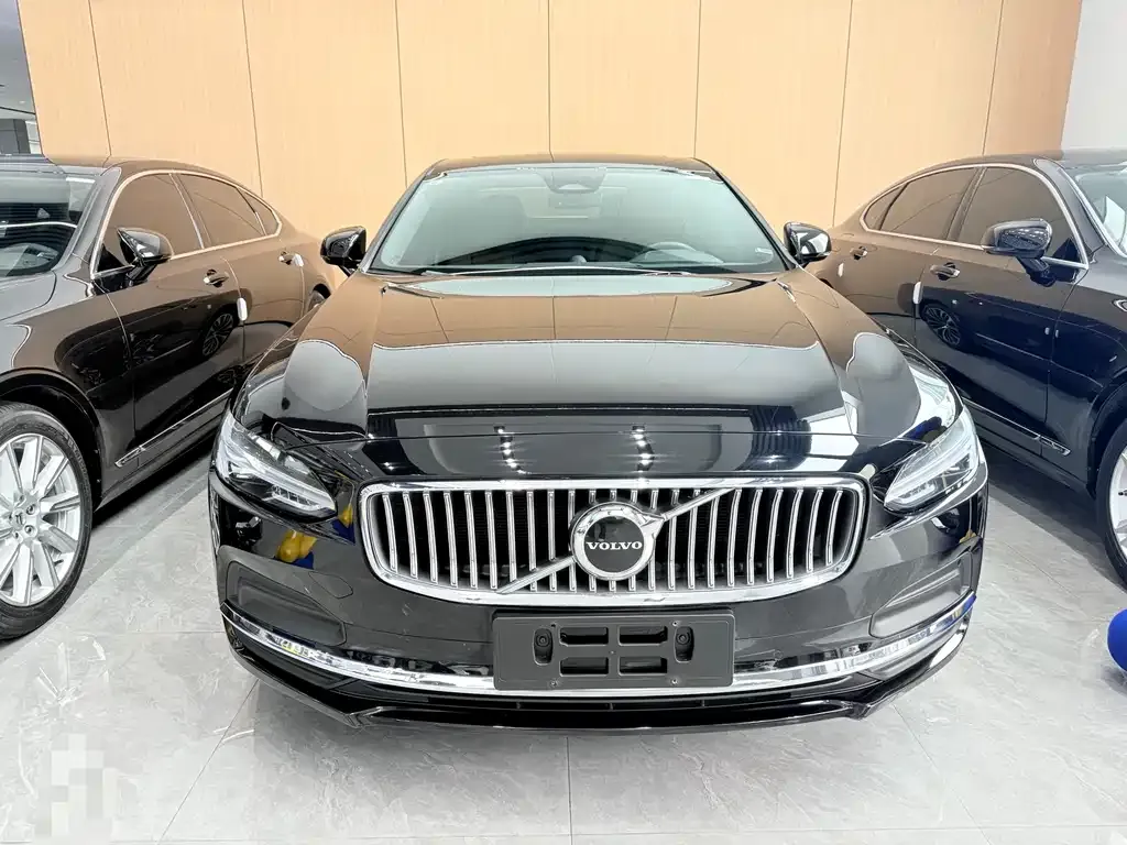 Volvo S90 — фото 3