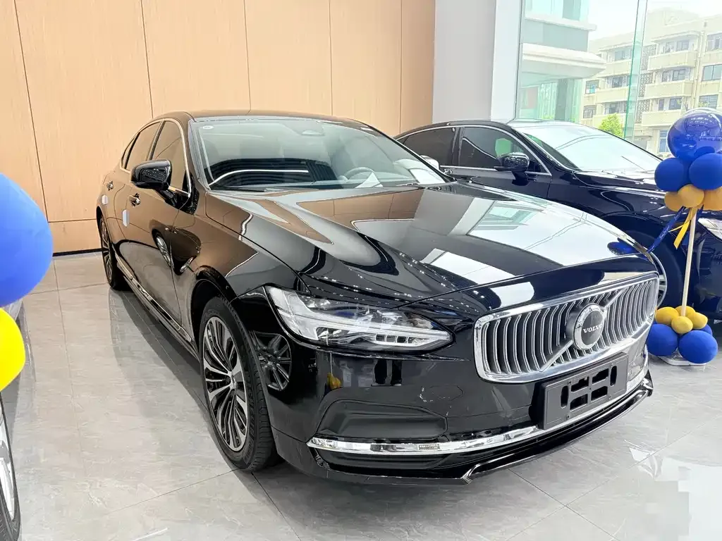 Volvo S90 — фото 4