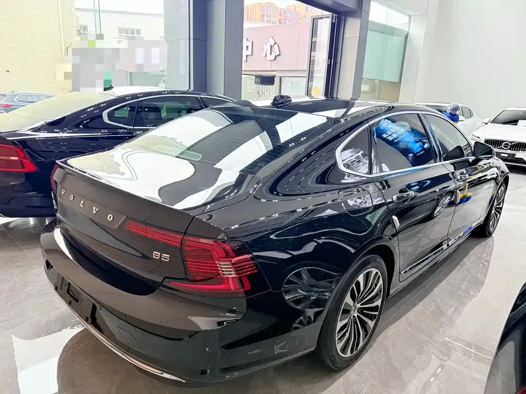 Volvo S90 — фото 7
