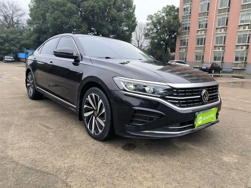 Volkswagen Passat — фото 6