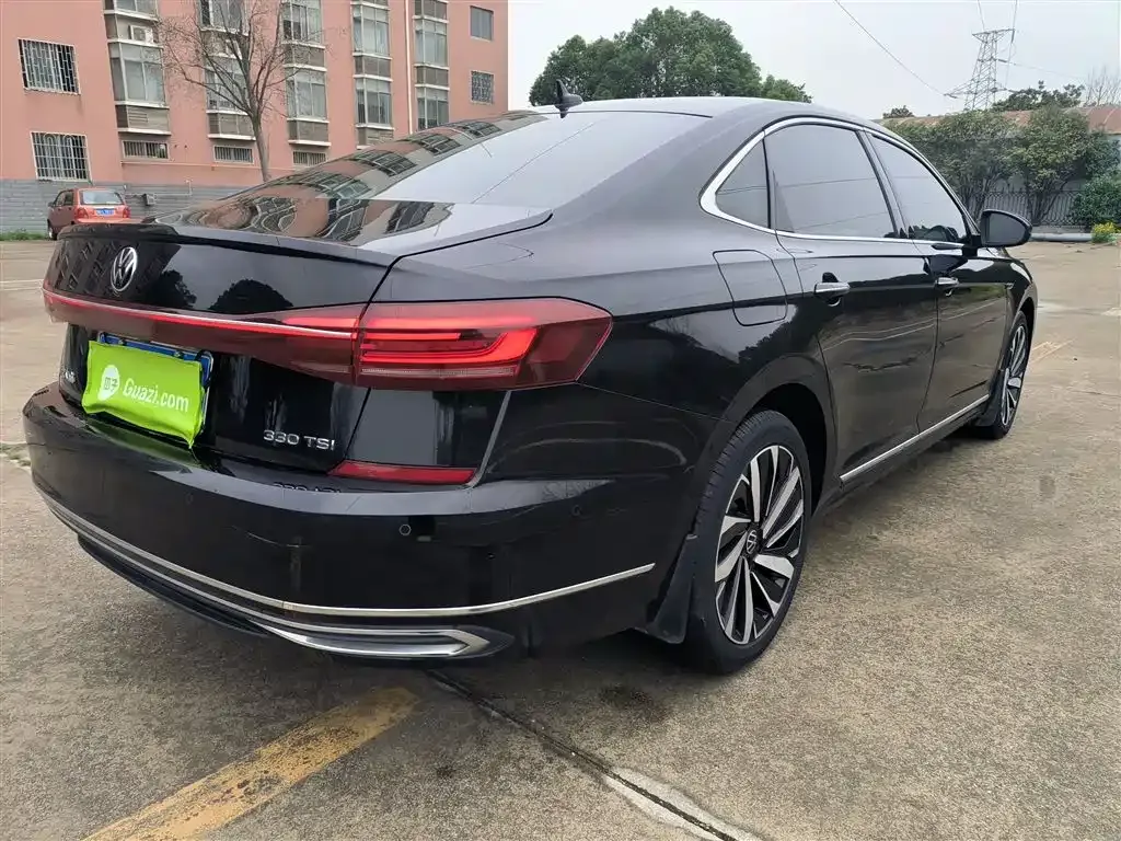 Volkswagen Passat — фото 5