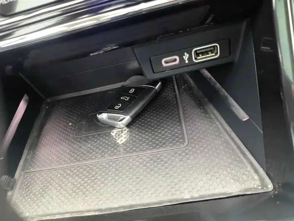 Volkswagen Passat — фото 3