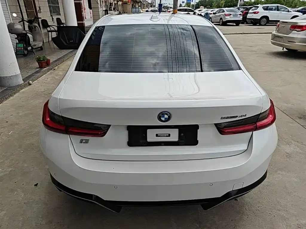 BMW i3 — фото 8