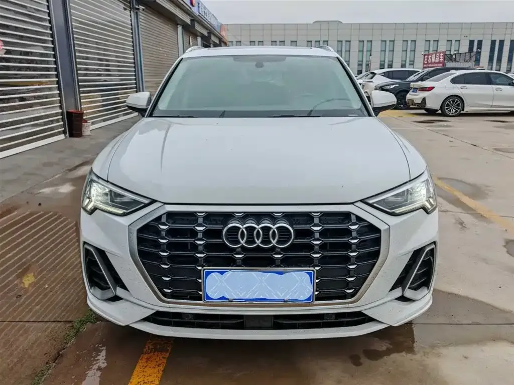 Audi Q3 — фото 10