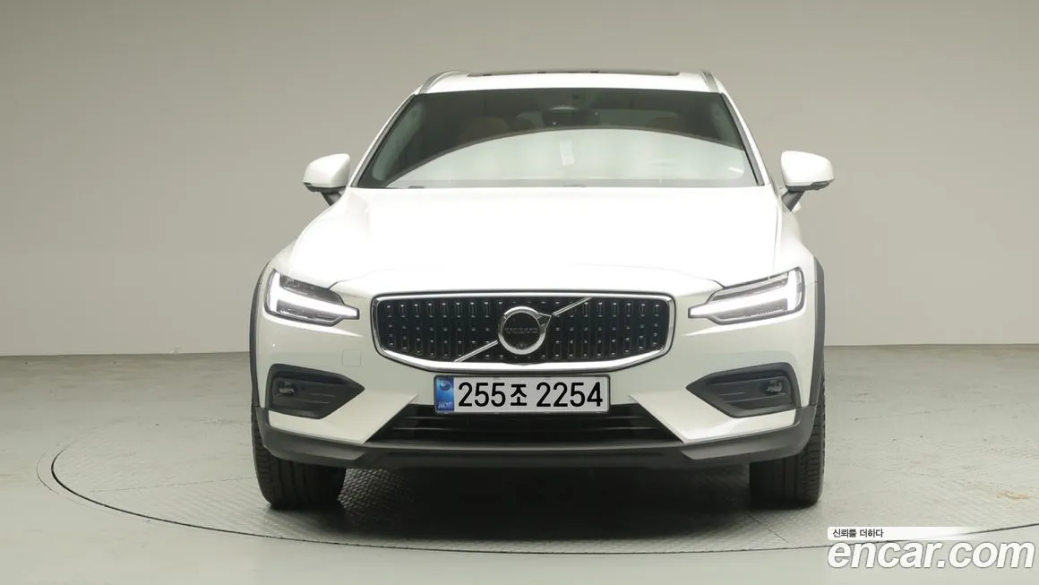 Volvo V60 2026 из KR, фото 10