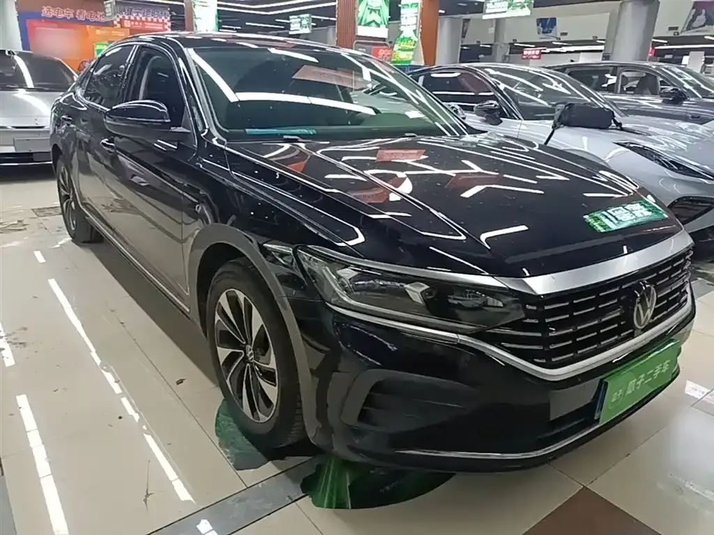 Volkswagen Passat — фото 4