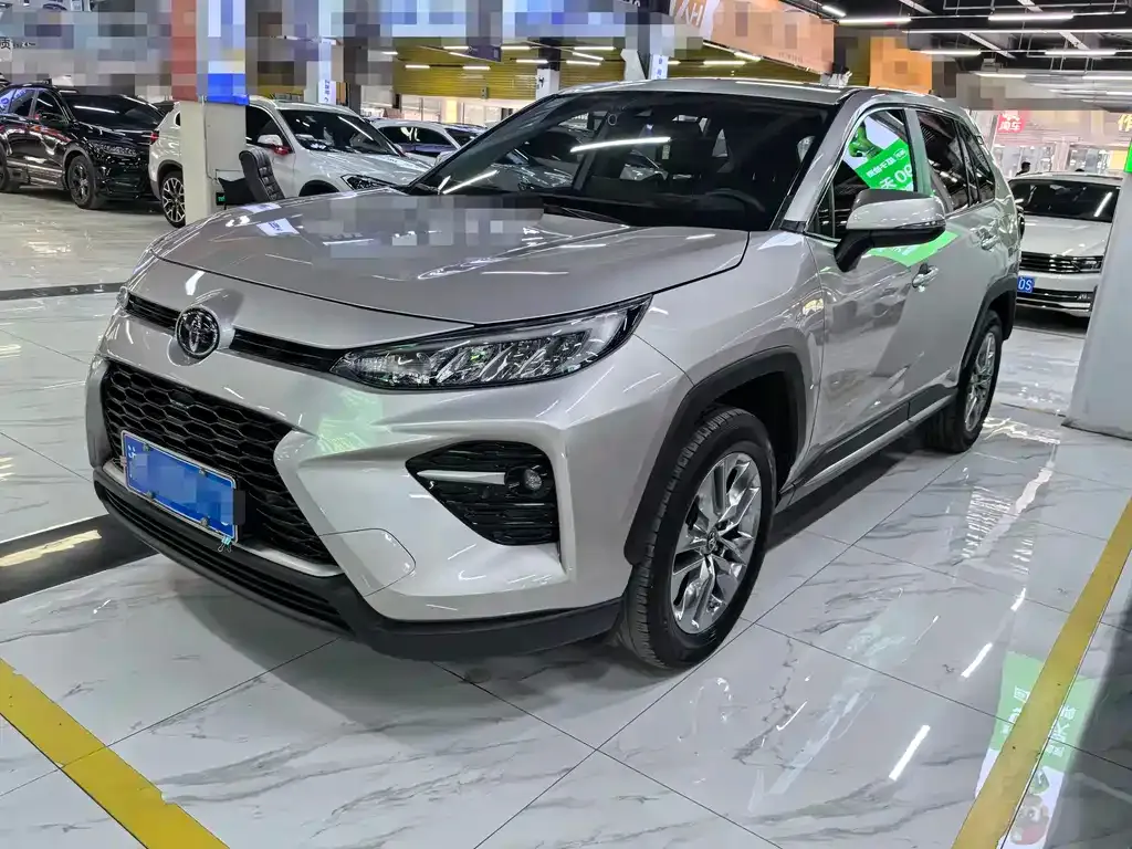 Toyota Wildlander — фото 1