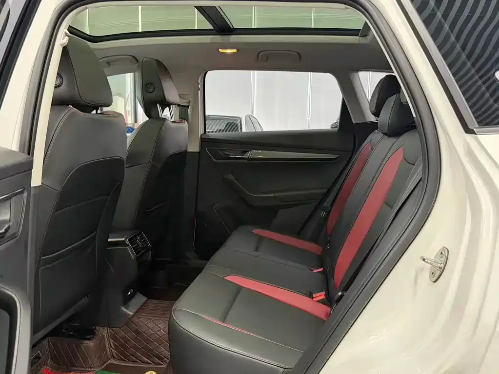 Skoda Karoq — фото 2