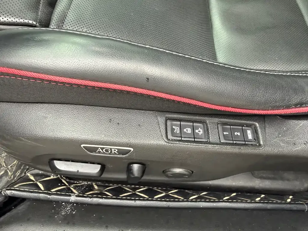 Buick Regal — фото 9