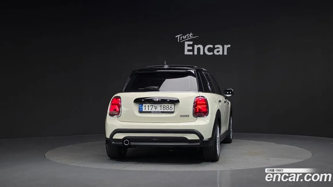Mini Cooper 2022 из KR, фото 2