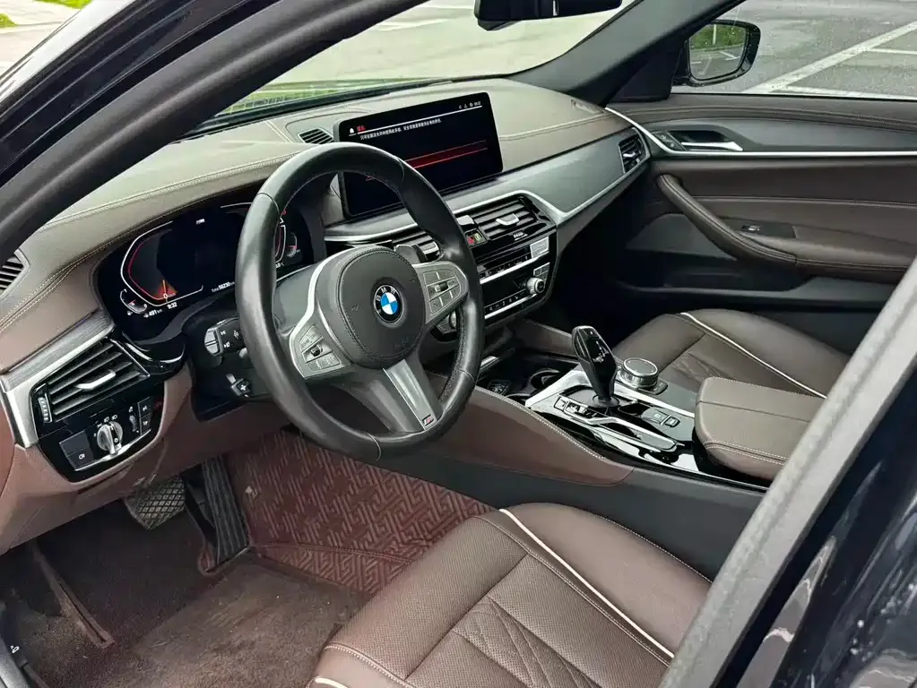 BMW 5 Series — фото 3