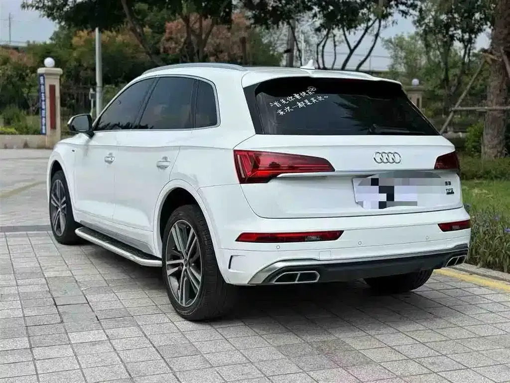 Audi Q5L — фото 5