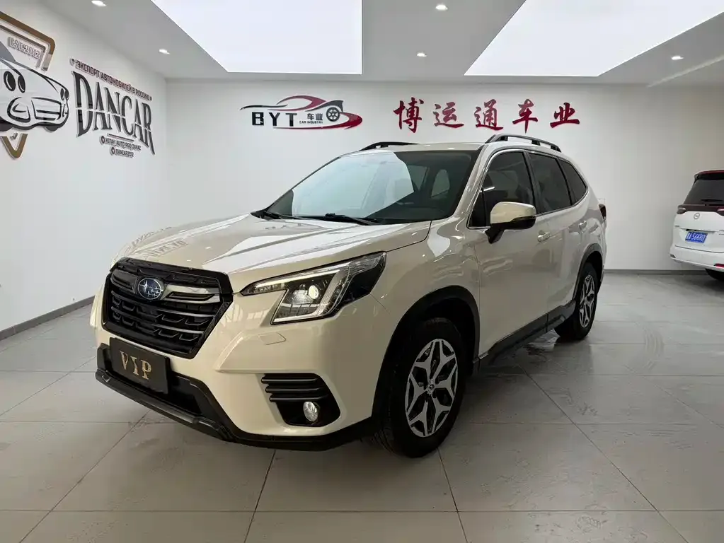 Subaru Forester — фото 1