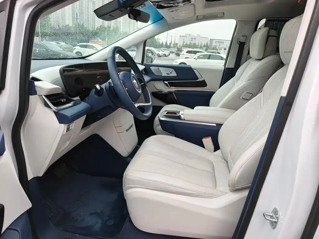 Buick Century 2023 из CN, фото 4