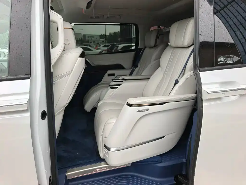 Buick Century 2023 из CN, фото 2