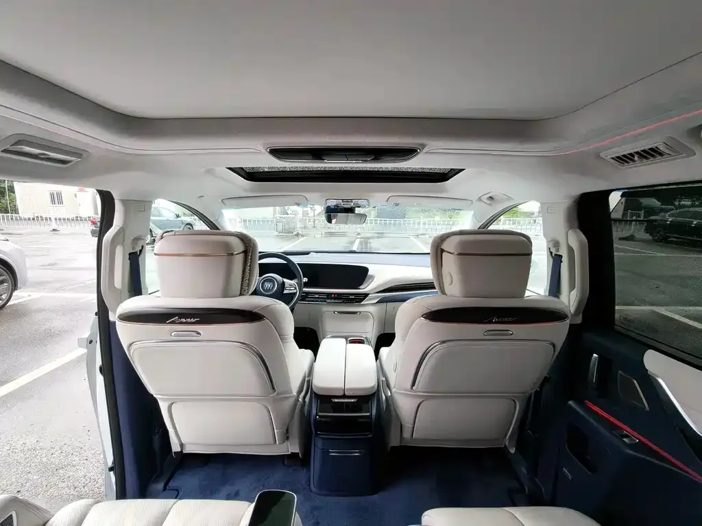 Buick Century 2023 из CN, фото 3
