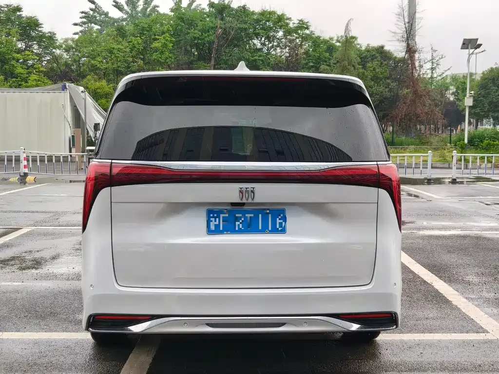 Buick Century 2023 из CN, фото 8