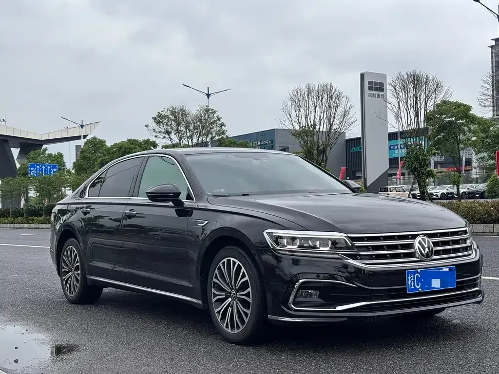 Volkswagen Phideon 2022 из CN, фото 4