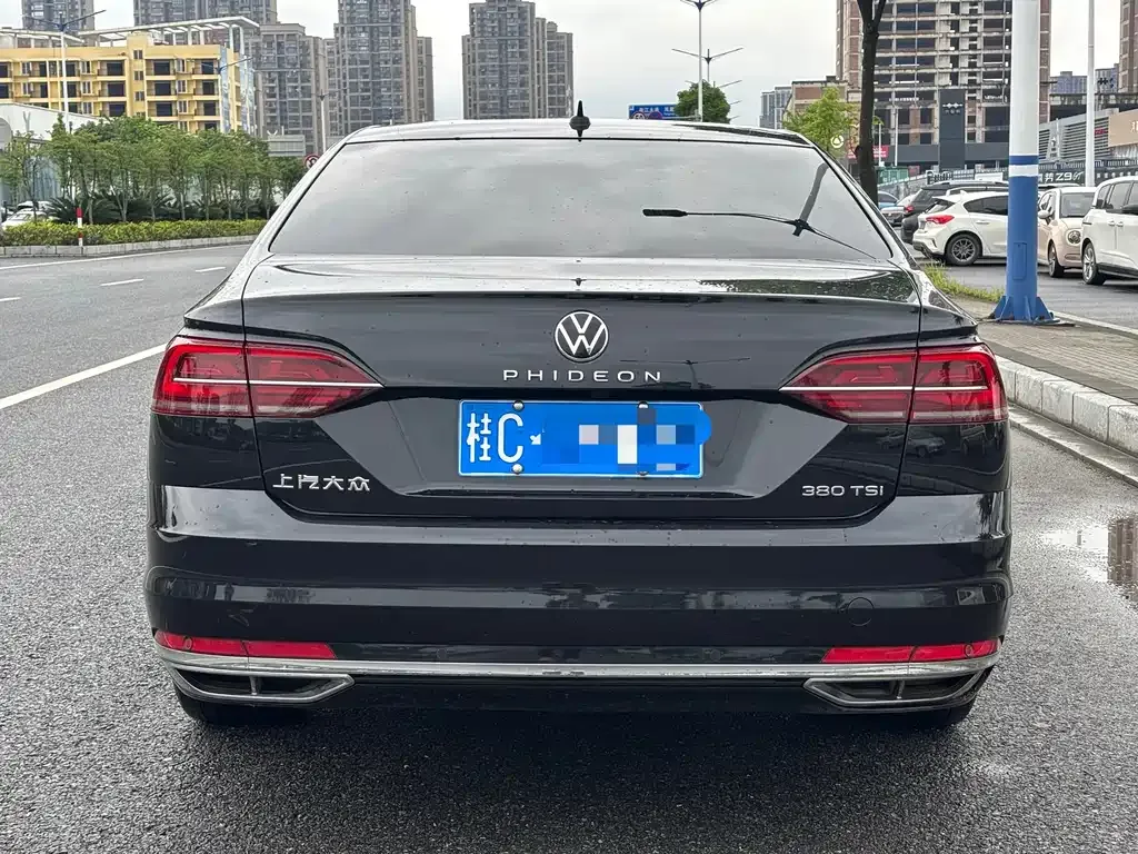 Volkswagen Phideon 2022 из CN, фото 8