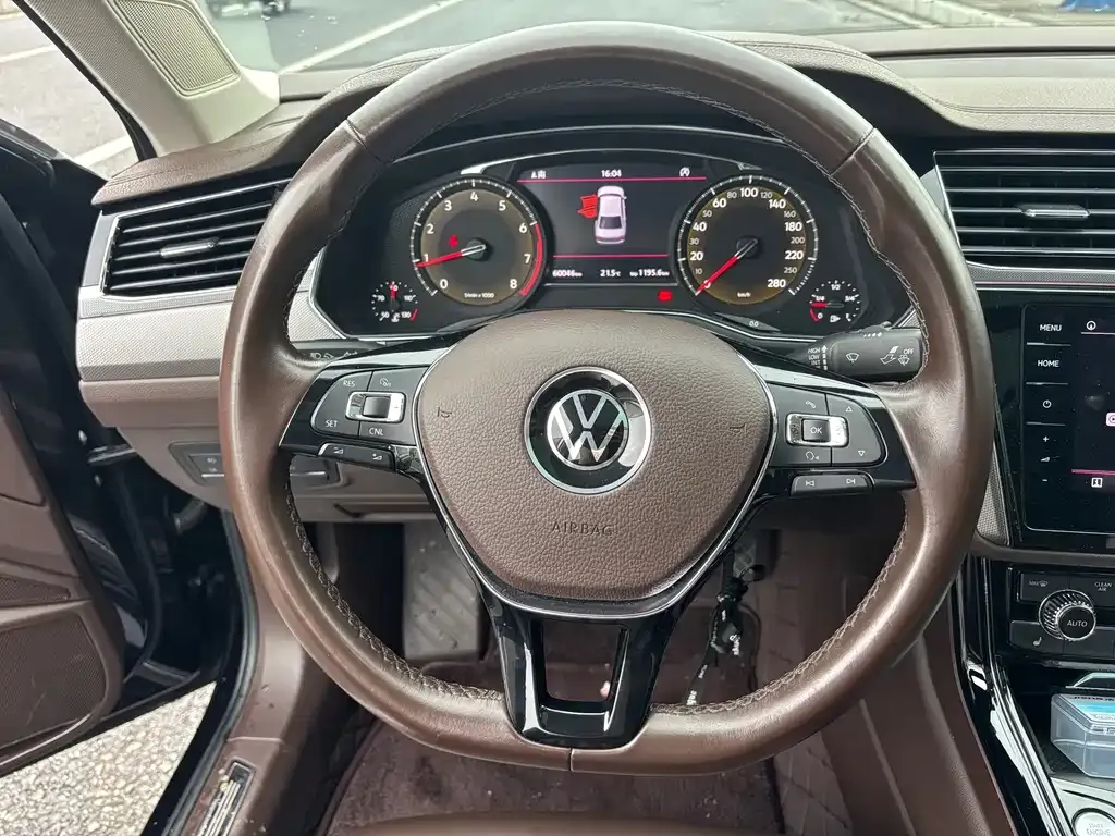 Volkswagen Phideon 2022 из CN, фото 2