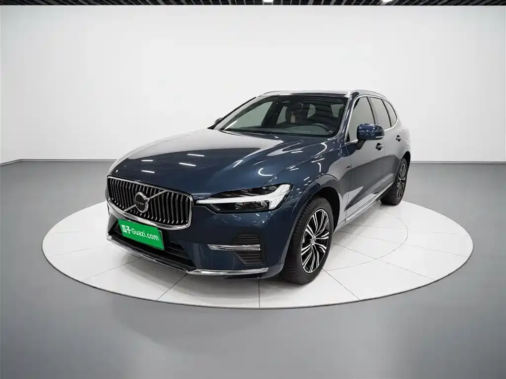 Volvo XC60 — фото 2