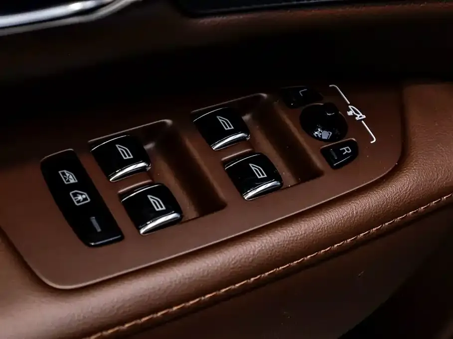 Volvo S90 — фото 3