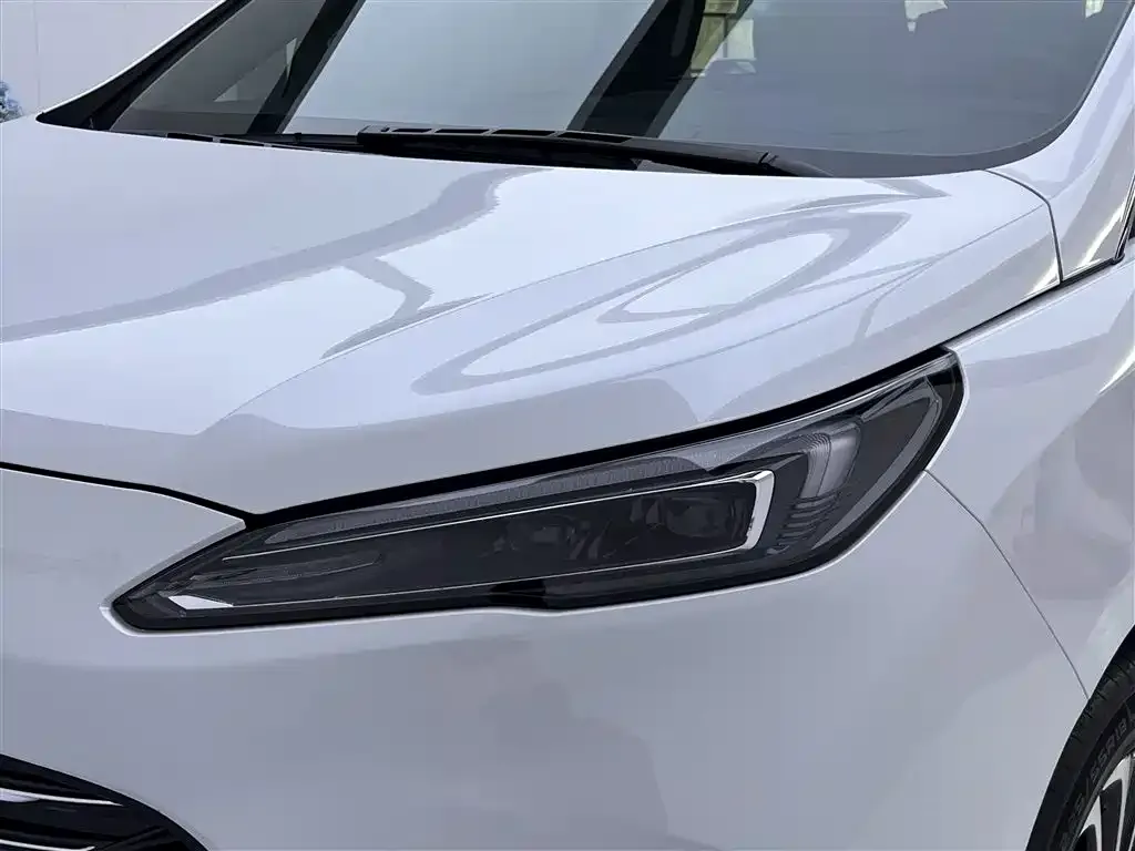 Buick GL8 Hybrid — фото 8