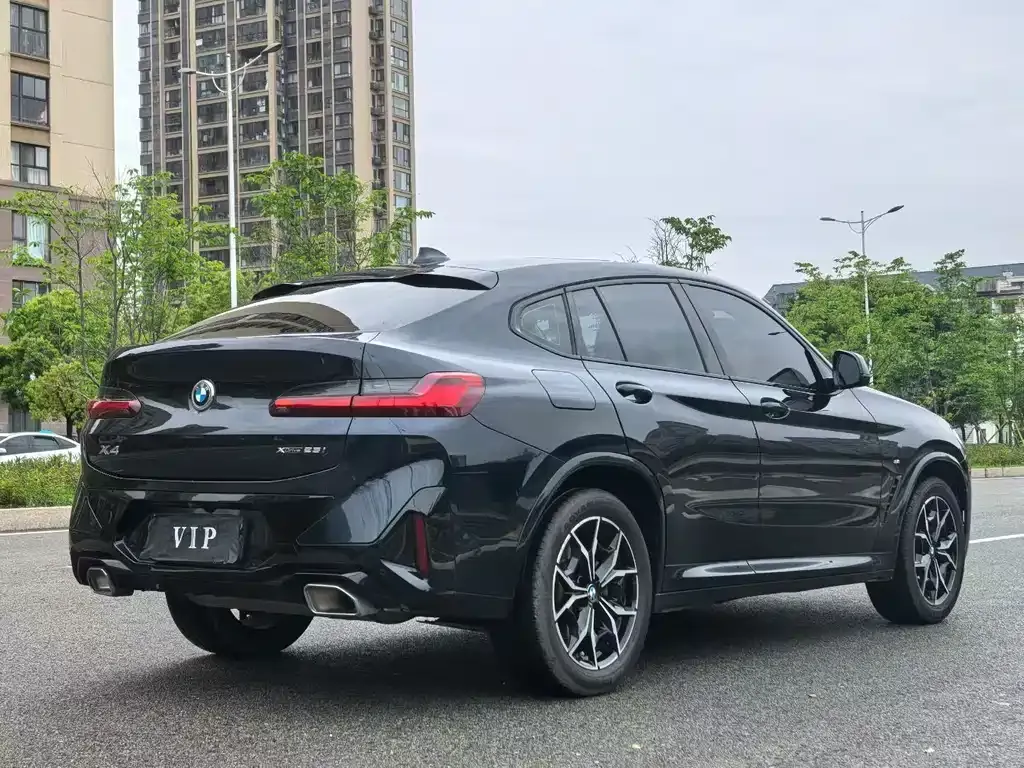 BMW X4 — фото 5