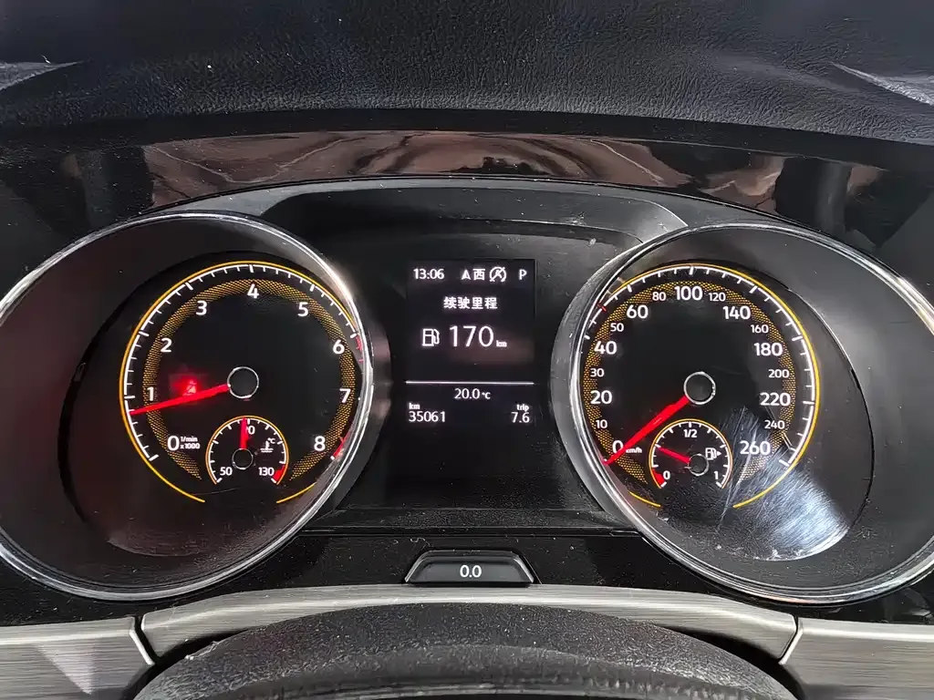 Volkswagen Touran 2021 из CN, фото 10