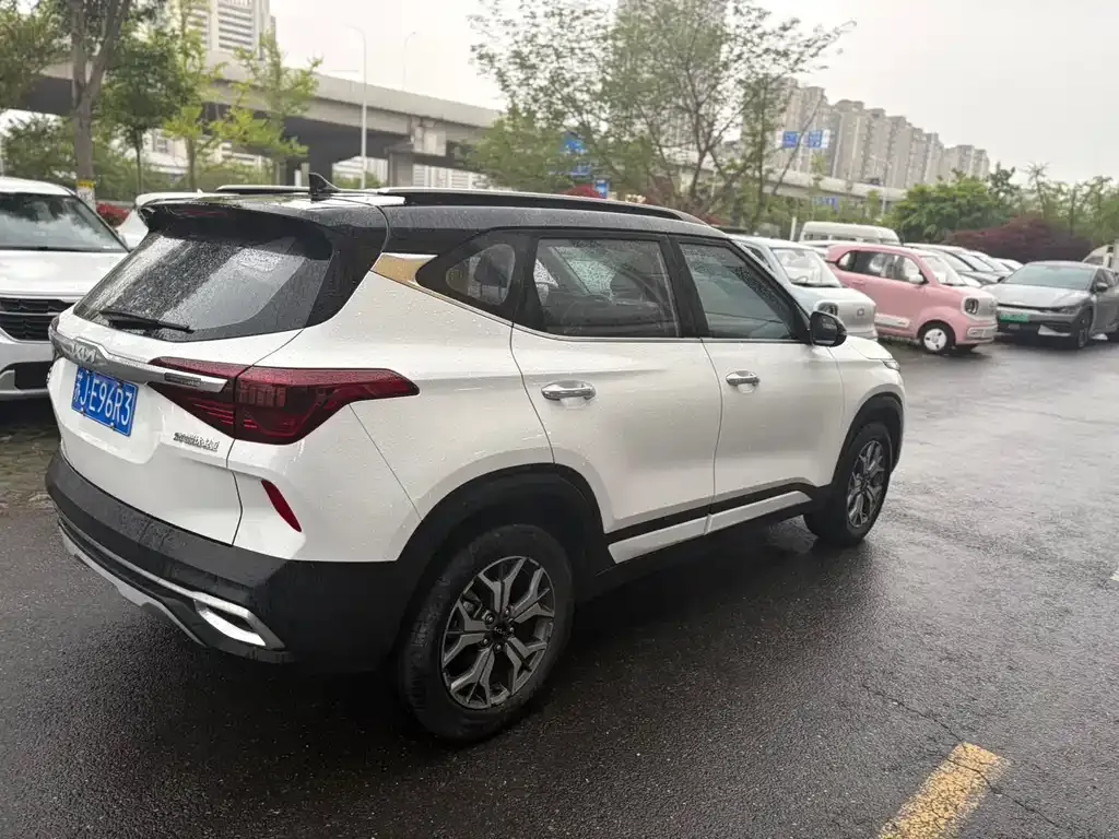 Kia KX3 2022 из CN, фото 6