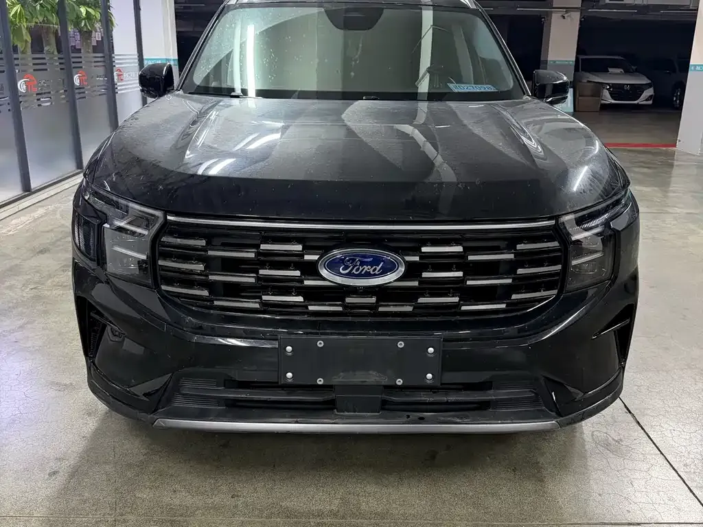 Ford Edge — фото 1