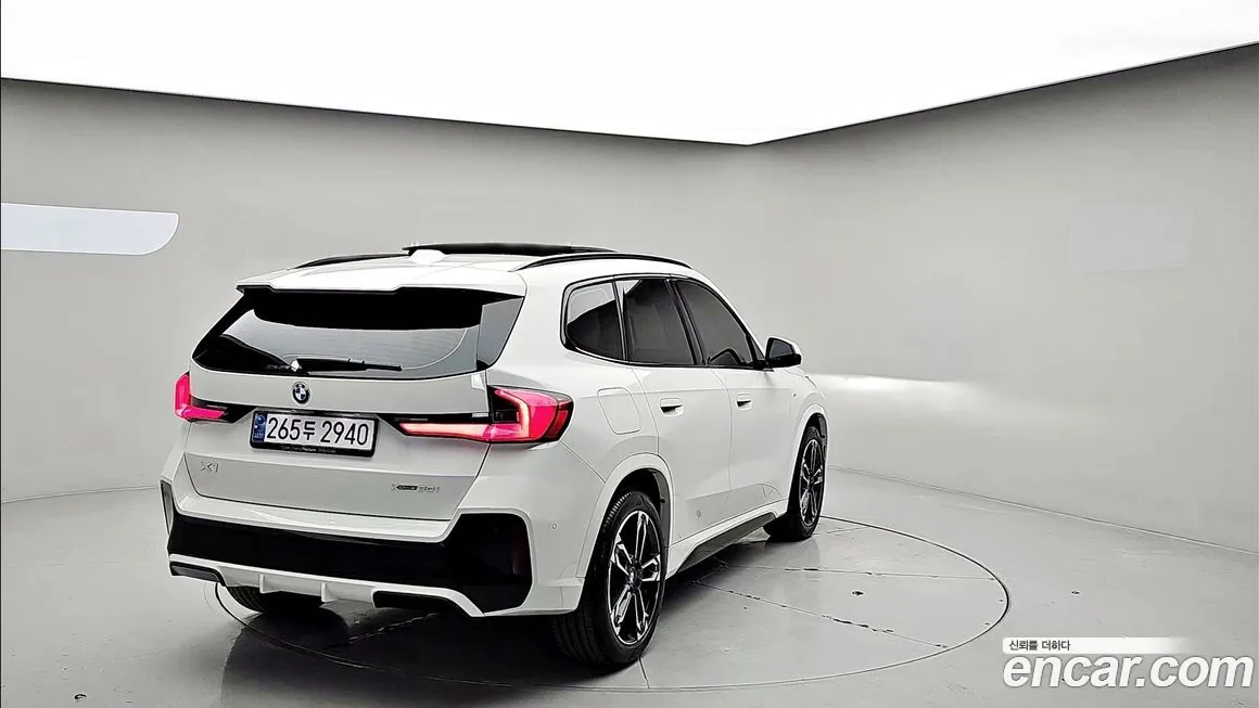 BMW X1 — фото 5