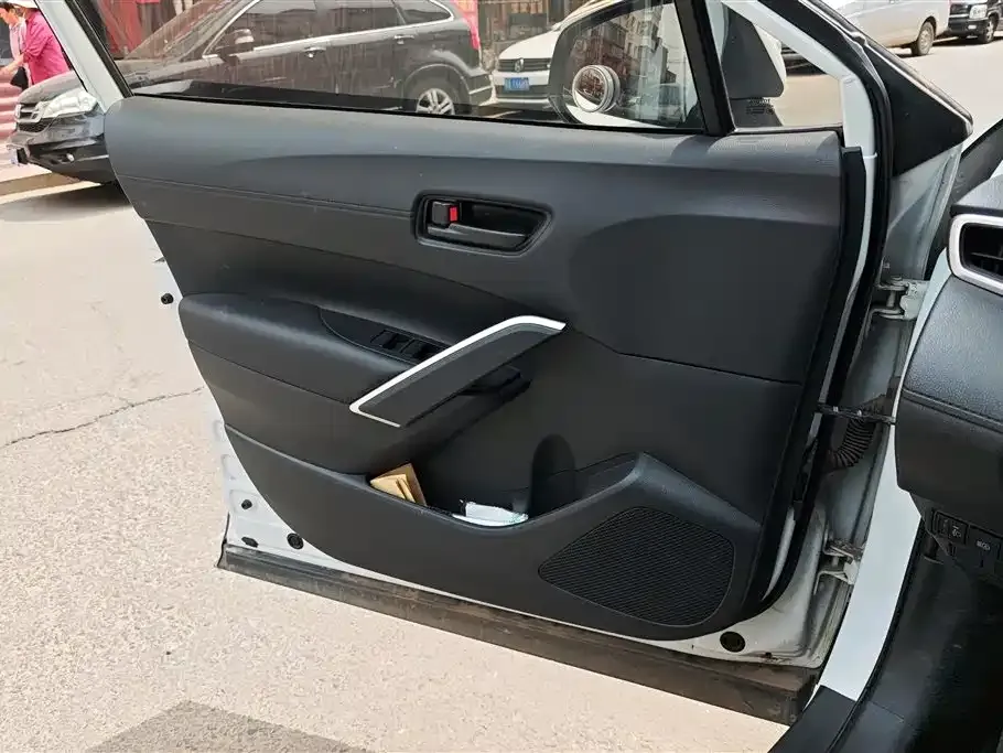 Toyota Corolla Cross — фото 10