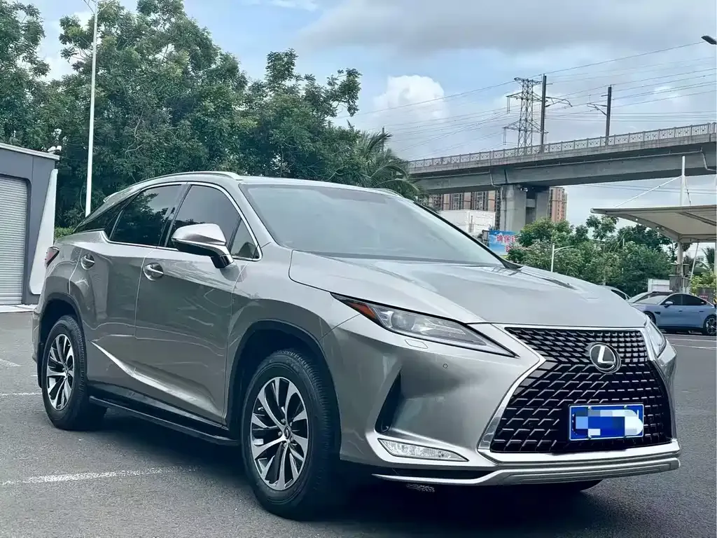 Lexus RX — фото 8