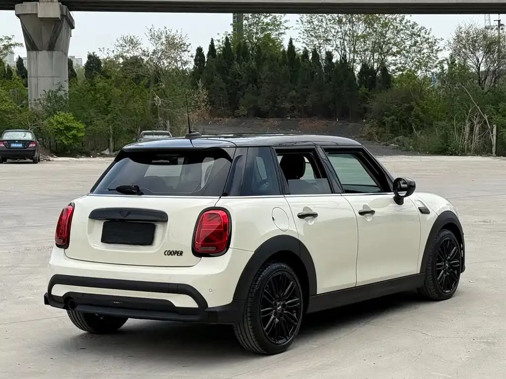 MINI Cooper (3-door) — фото 10
