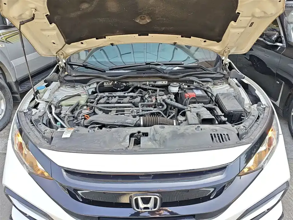 Honda Civic — фото 7