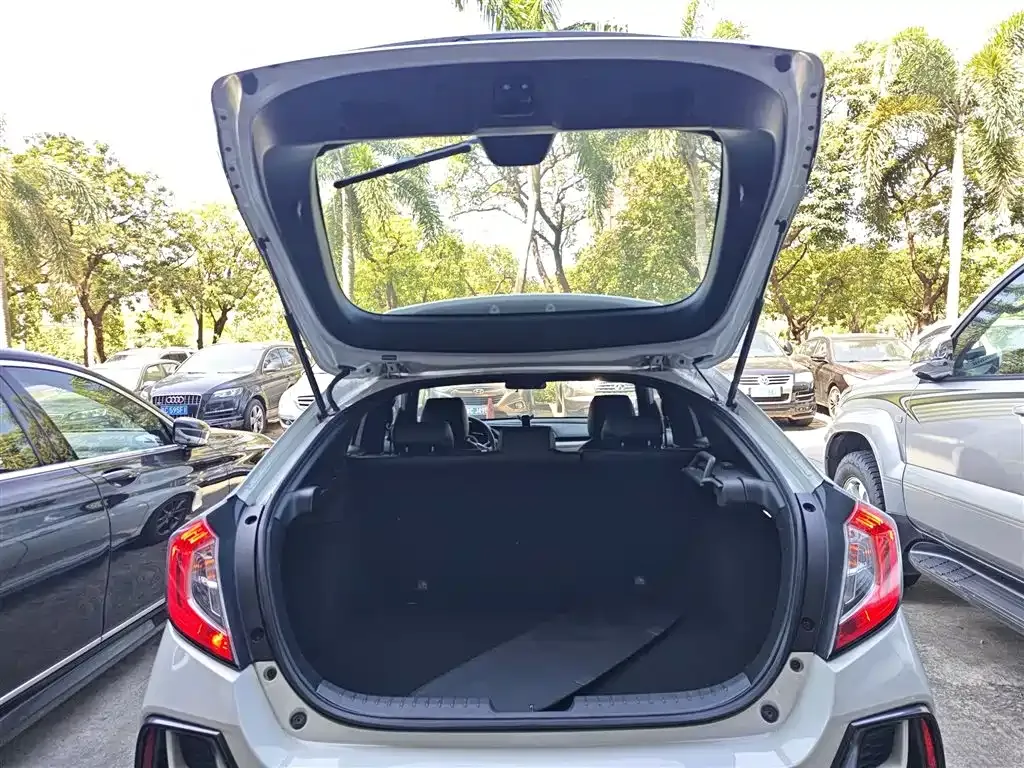 Honda Civic — фото 9