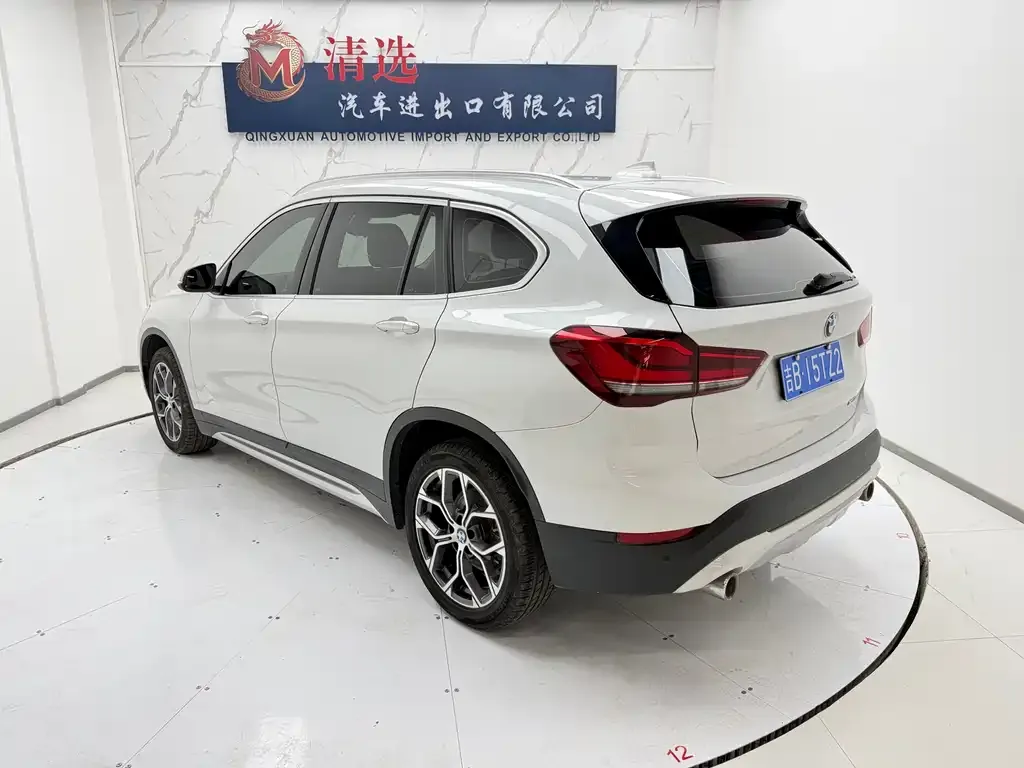 BMW X1 — фото 10