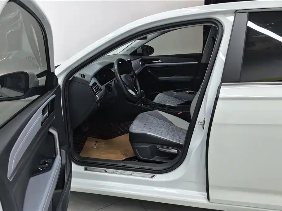 Volkswagen Lavida 2022 из CN, фото 6